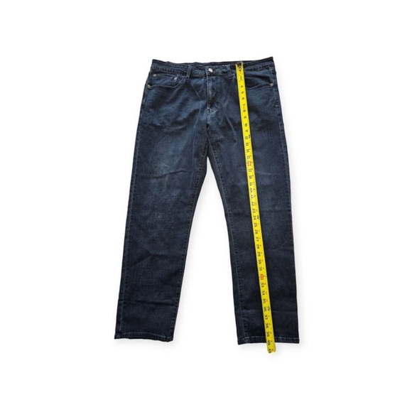 Izod Comfort Stretch Straight Fit Men's
Blue Jeans Size 34x29 - Picture 4 of 6